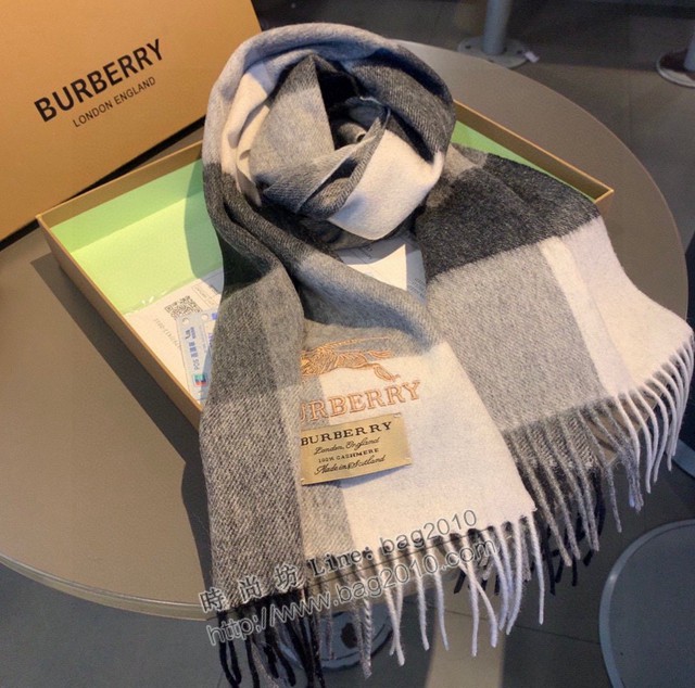 Burberry專櫃最新男士女士情侶羊絨圍巾 巴寶莉2021新款格子圍巾  mmj1586